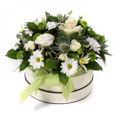 Olivia - A stunning arrangement of luxurious flowers in a white & cream colourway. Made to impress in a stylish hat box.  Olivia - A stunning arrangement of luxurious flowers in a white & cream colourway. Made to impress in a stylish hat box.